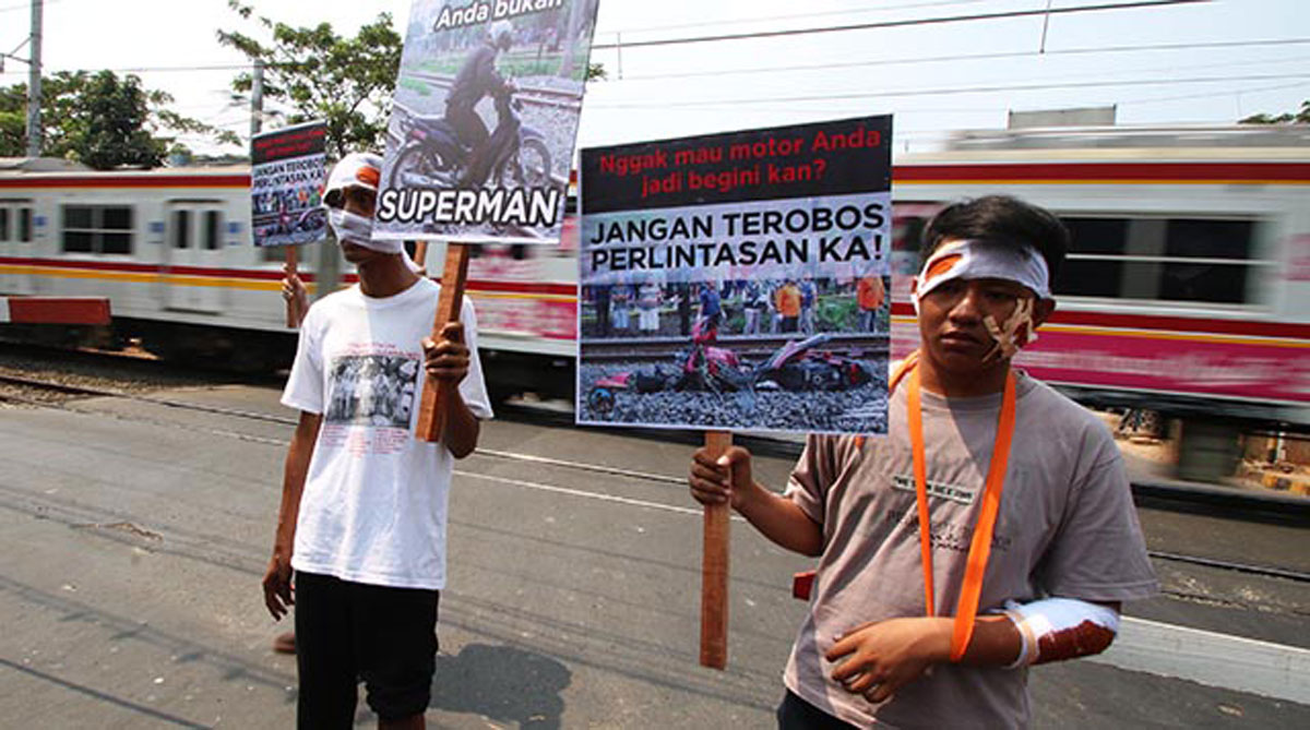 IRPS Dan Humas KAI Selenggarakan “Kampanye Keamanan Perlintasan Sebidang Kereta Api”