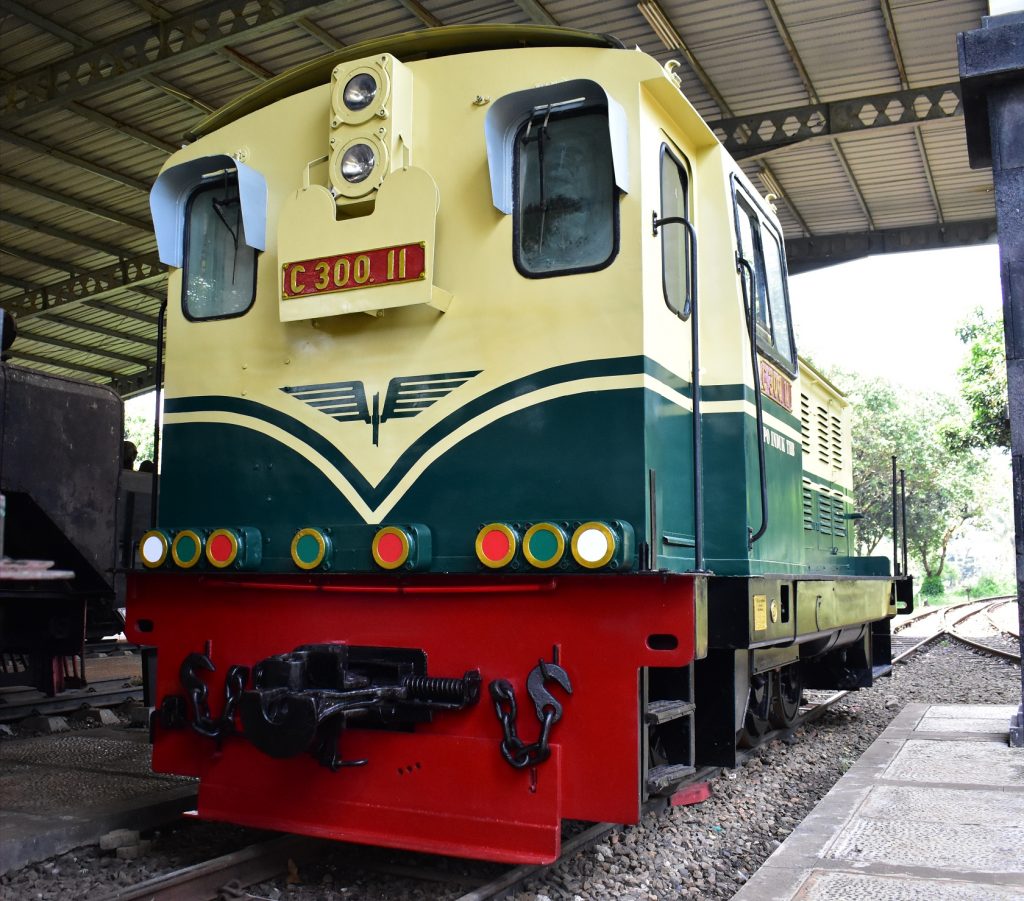 Preservasi Lokomotif Diesel C30011, Museum Transportasi TMII, Januari ...