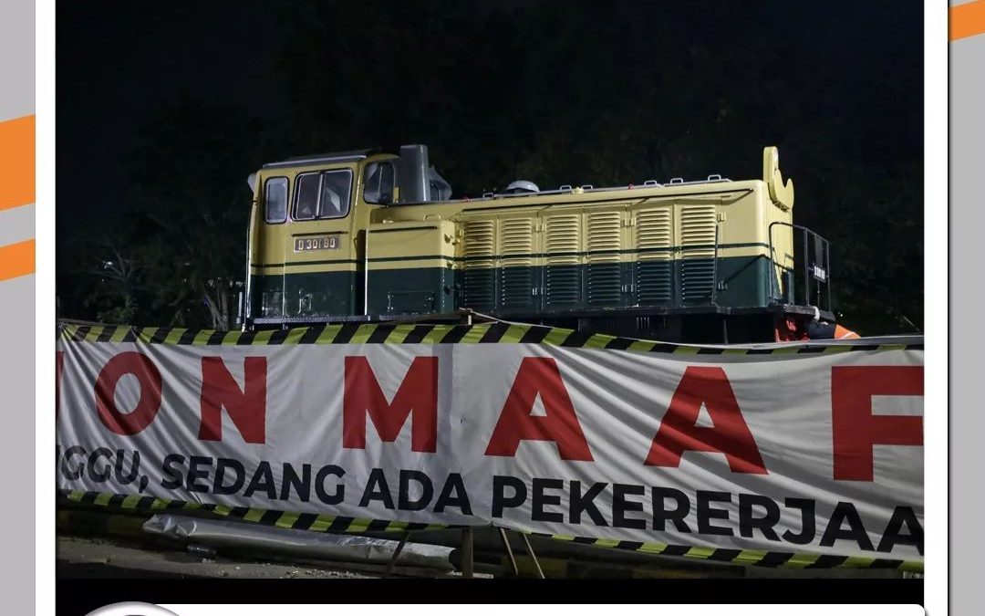 KAI Daop 8 Surabaya Datangkan Lokomotif D30180 dari Tegal, Jadi Monumen di Surabaya Gubeng