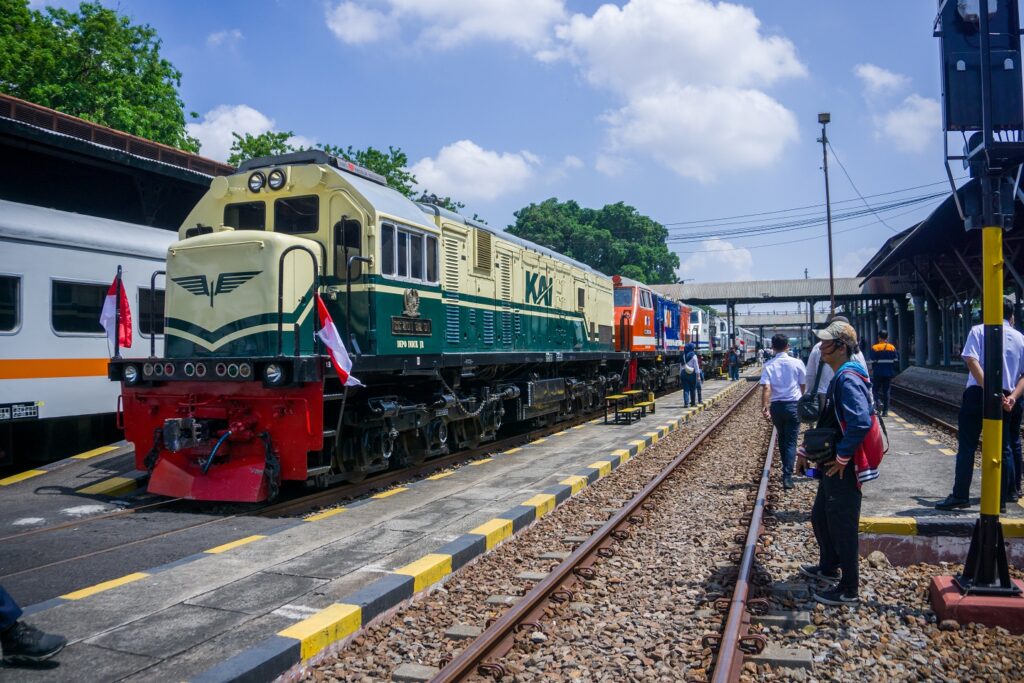 parade lokomotif