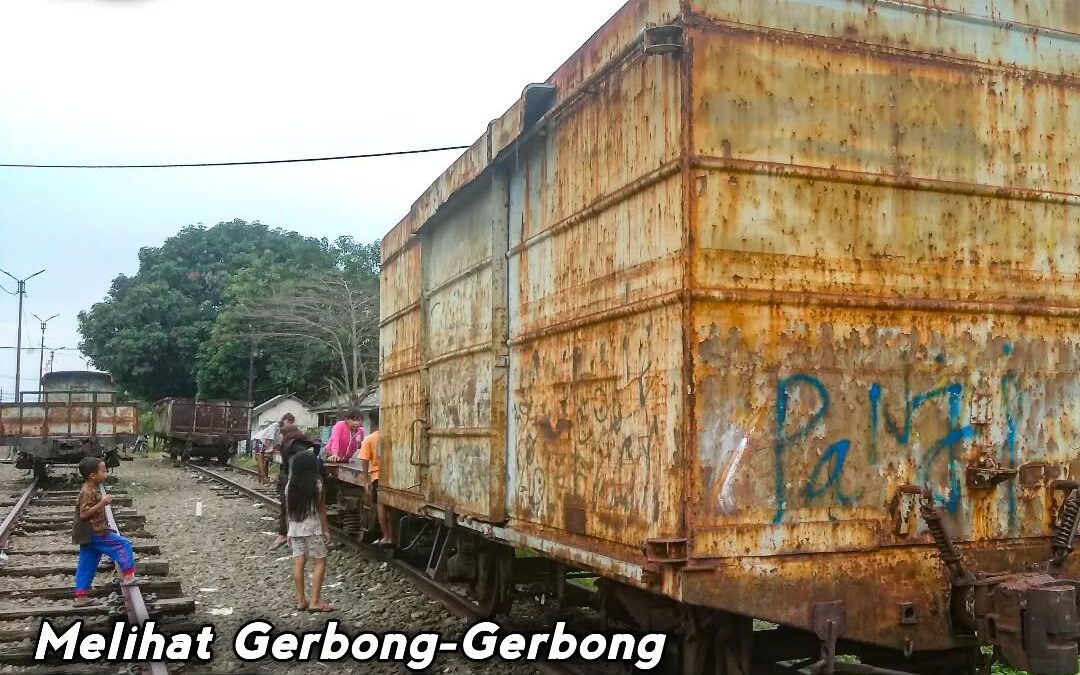 Melihat Gerbong Barang Tua di Emplasemen Stasiun Cilegon, 2020