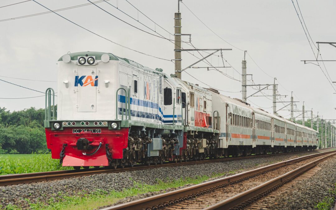 Lokomotif CC2040301 Livery Dua Garis Biru Jalani Uji Coba