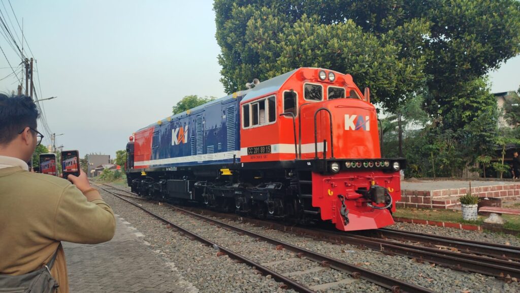 lokomotif CC2018915